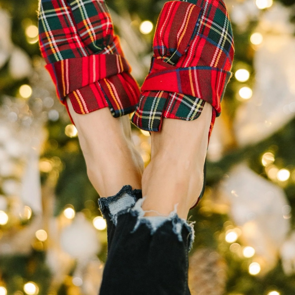 🎄♥️Red Plaid flats♥️🎄